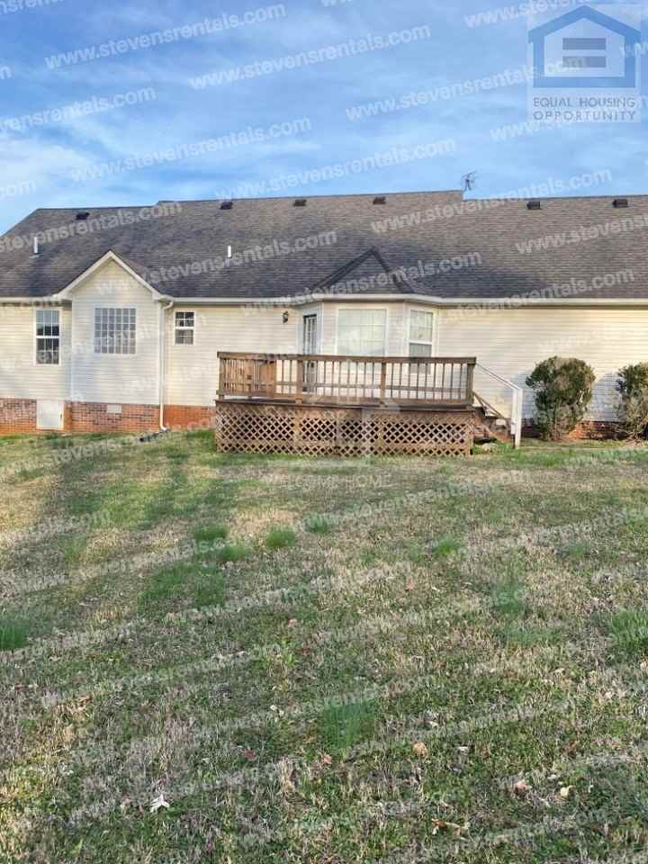 157 Donavon Dr - Photo 2 of 13