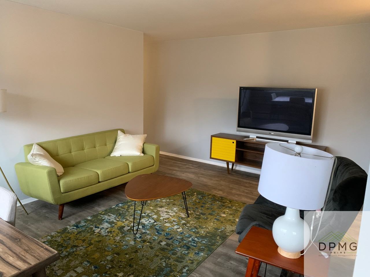 2918 Harwick Drive - Photo 4 of 40