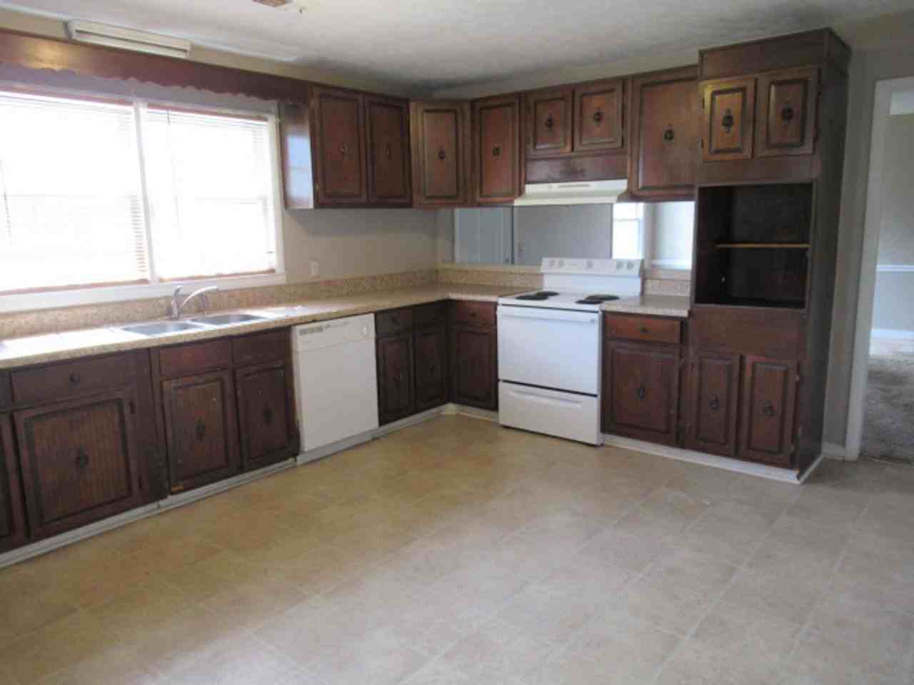 5 Gracewood Cir - Photo 3 of 26