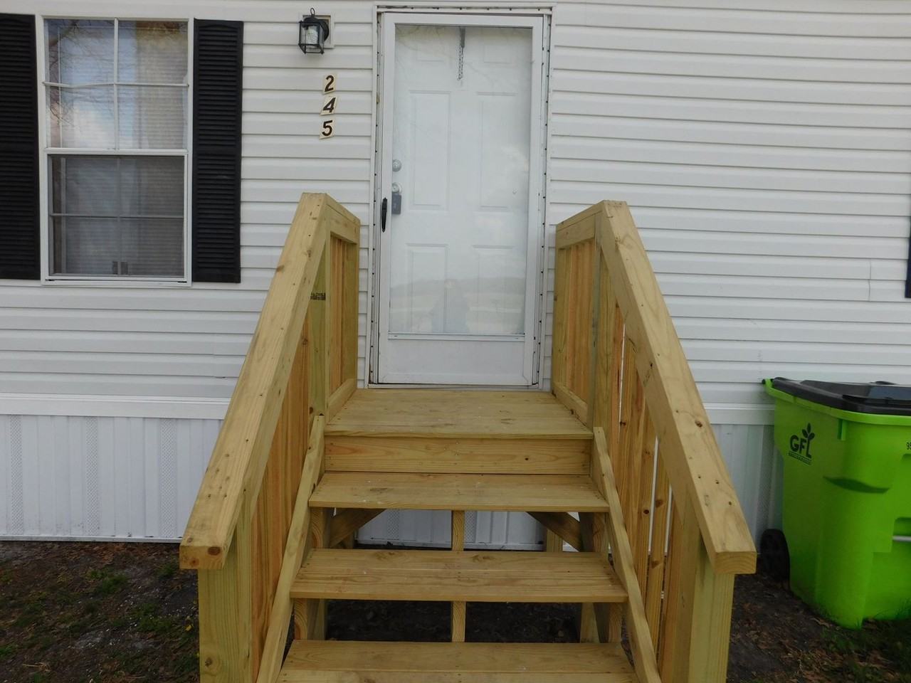 245 Honolulu Rd - Photo 2 of 26