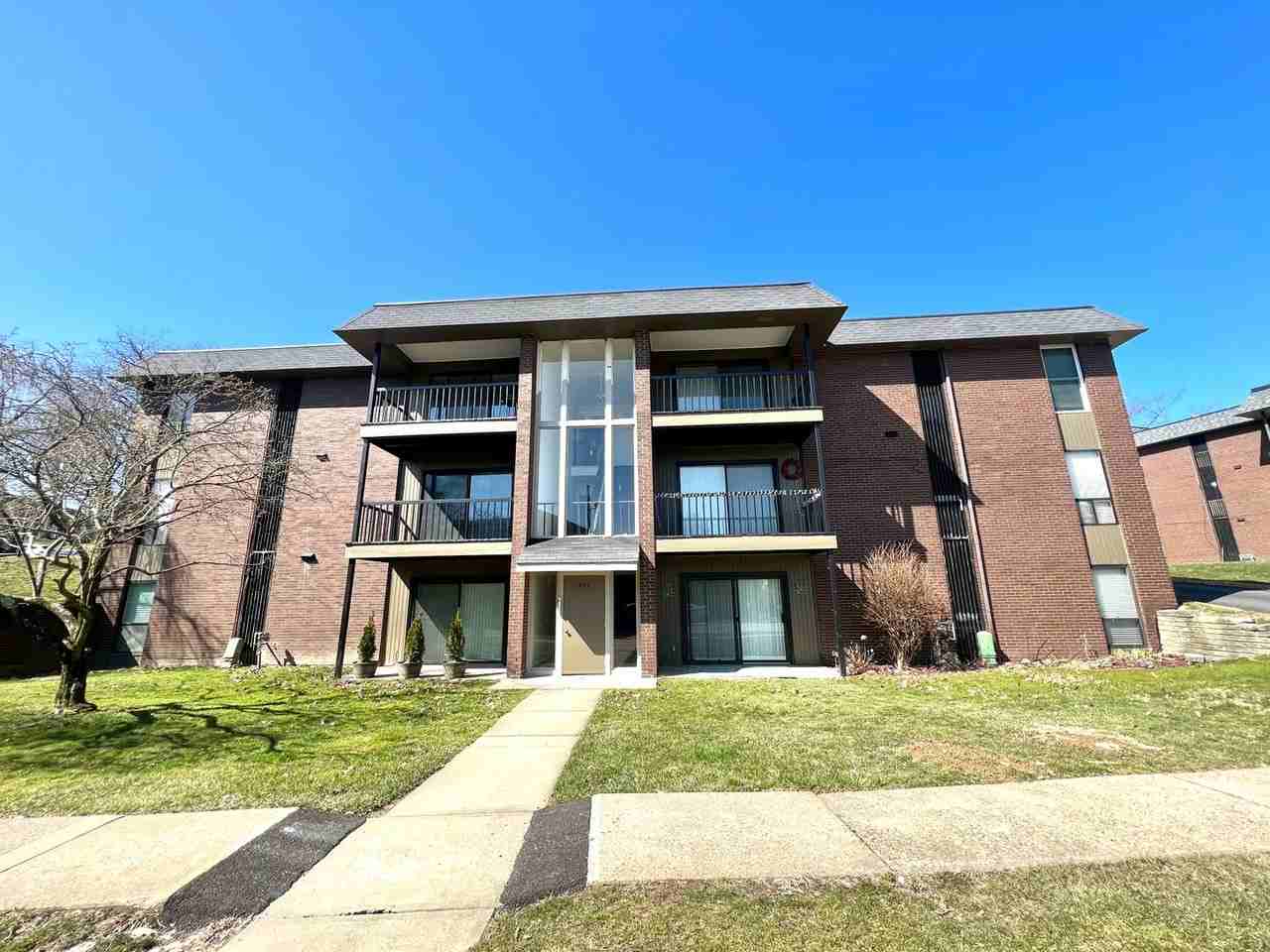 800 College Park Dr