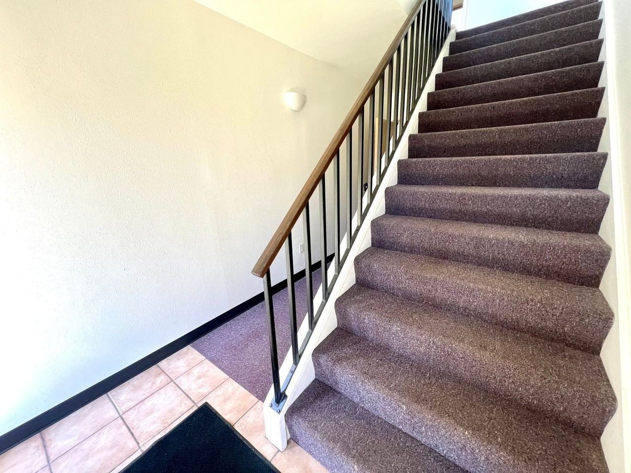 800 College Park Dr - Photo 4 of 23
