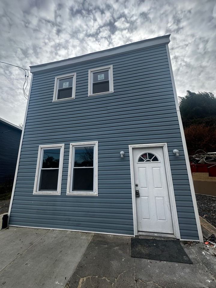 3362 Ajax St - Photo 2 of 20
