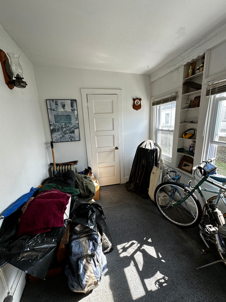 415 Harrison St - Photo 3 of 6