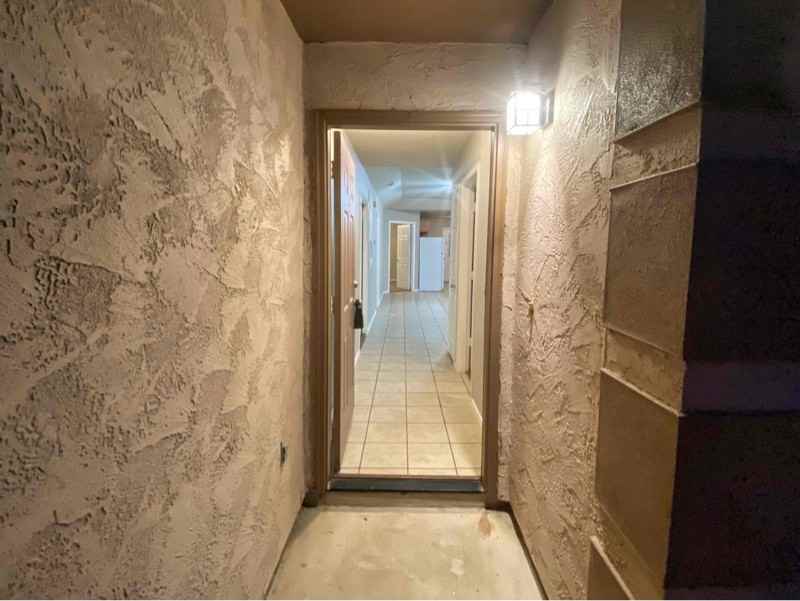 327 South Water Lane - Photo 3 of 11