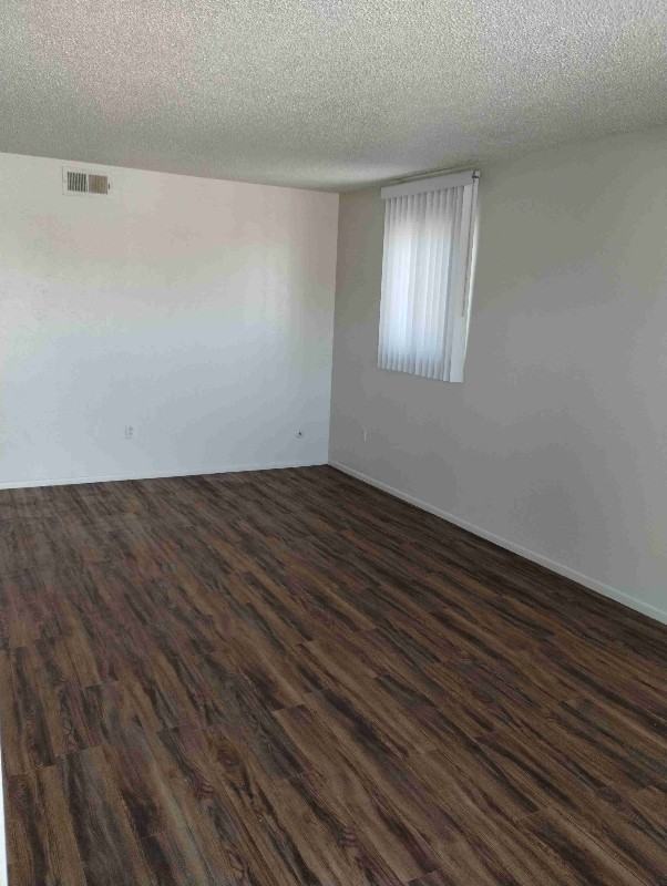 1643 Moore Ave #12 - Photo 4 of 8