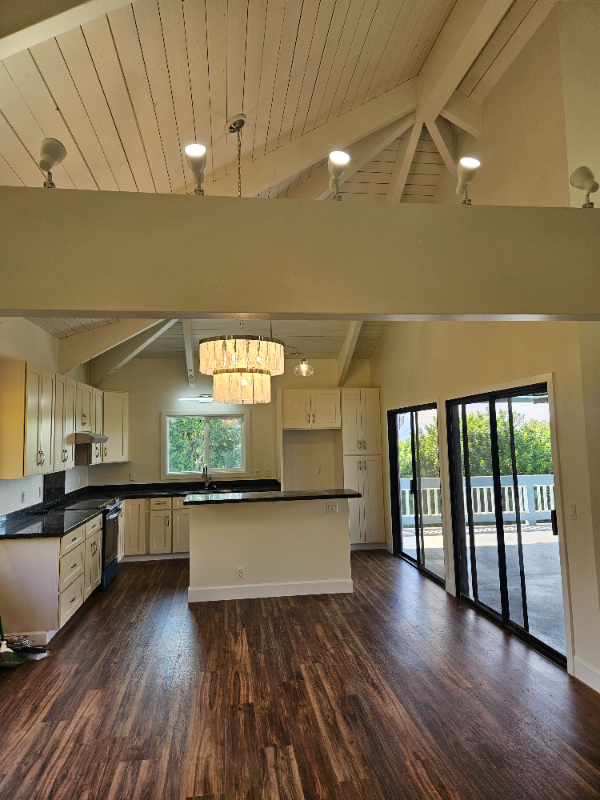 140 Kaupea St - Photo 5 of 28