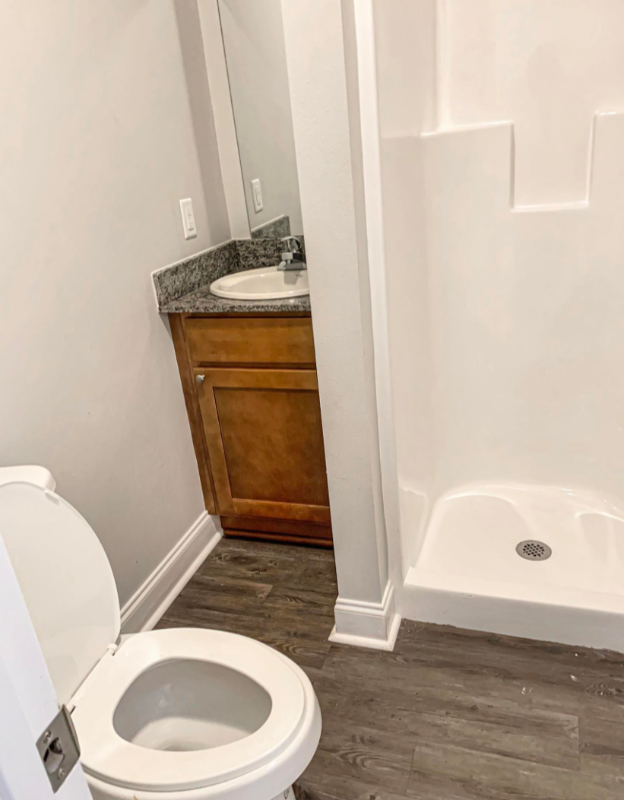 5515 Paige St - Photo 2 of 9