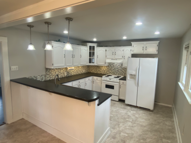 525 N Madriver St - Photo 3 of 13