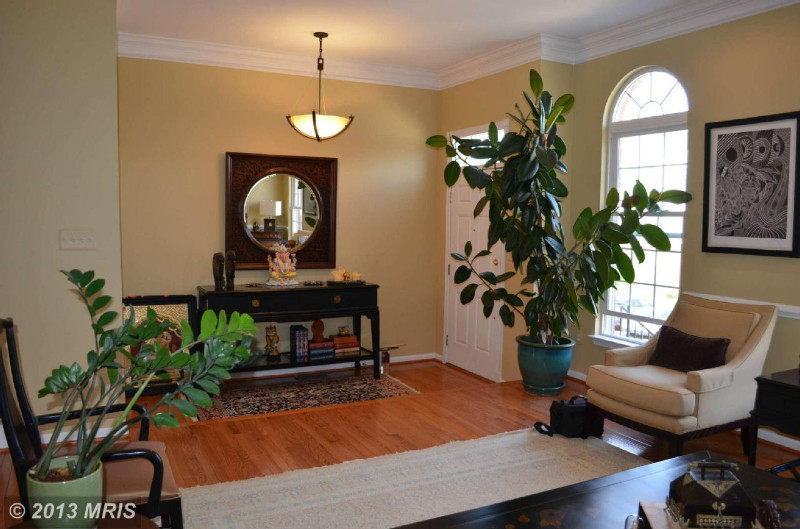 22538 Airmont Woods Ter - Photo 2 of 16