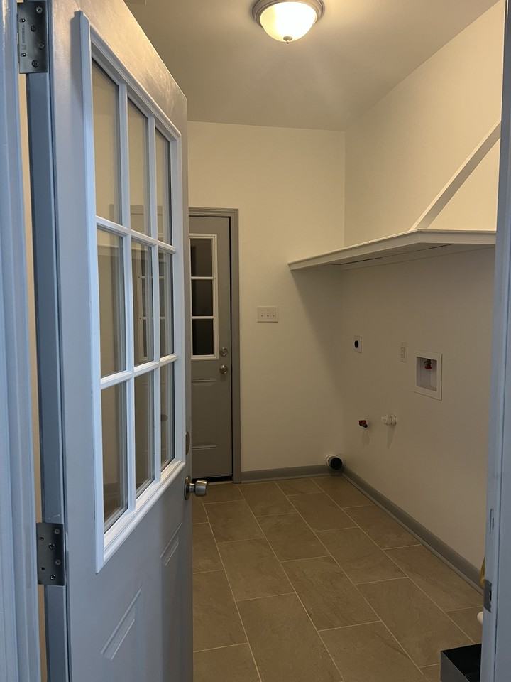 5125 Oak Drive #NA - Photo 4 of 8