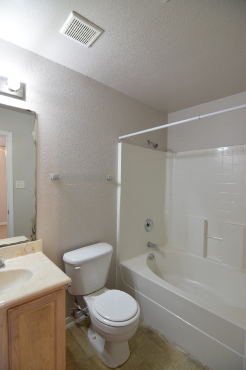 423 Brittney Way #D - Photo 4 of 13