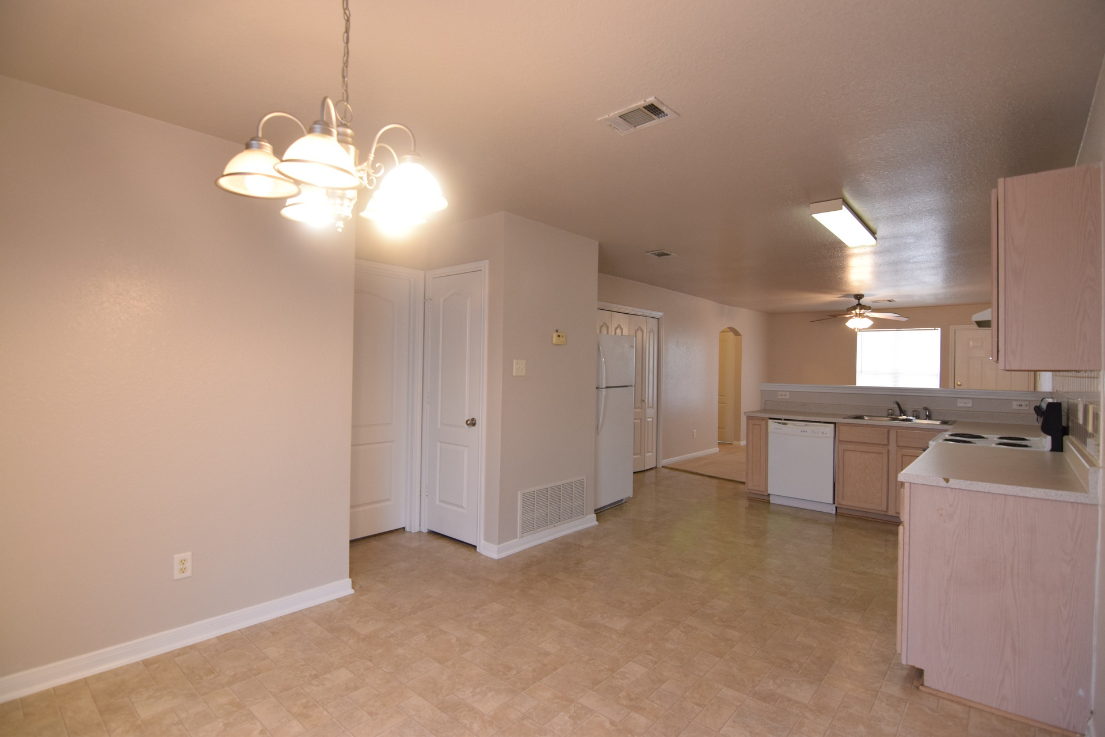423 Brittney Way #D - Photo 6 of 13