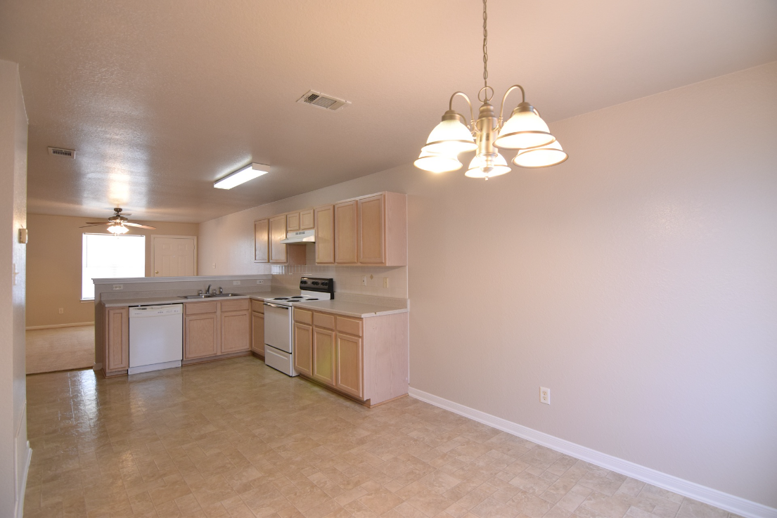 423 Brittney Way #D - Photo 7 of 13