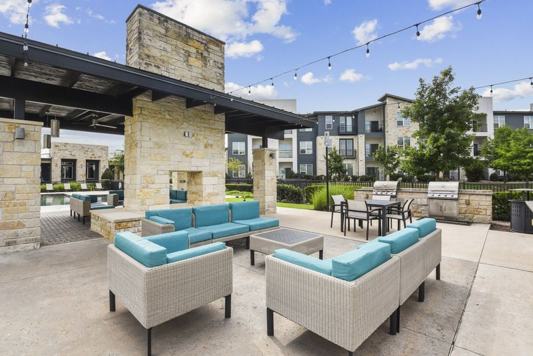 Lantower Luxury Living 3 of 4