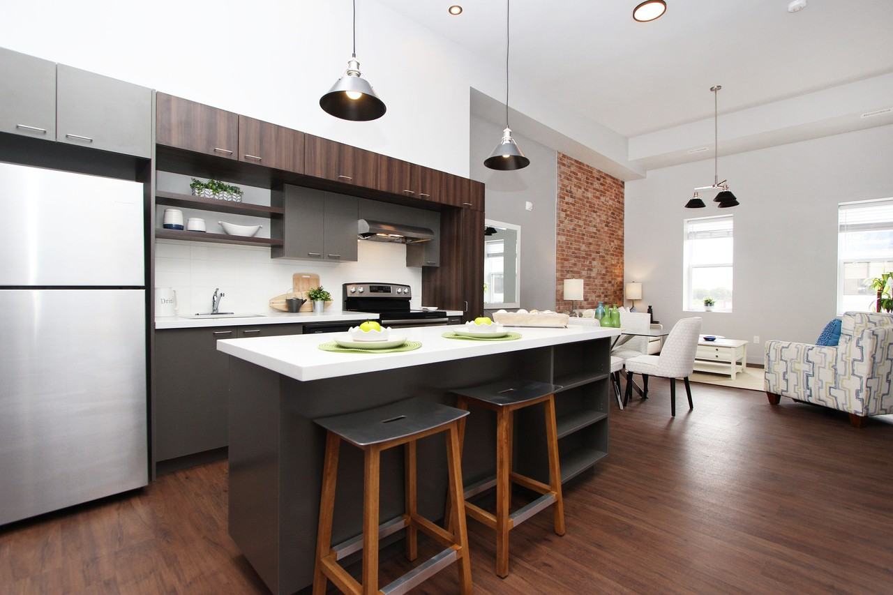 14 King Street East #309