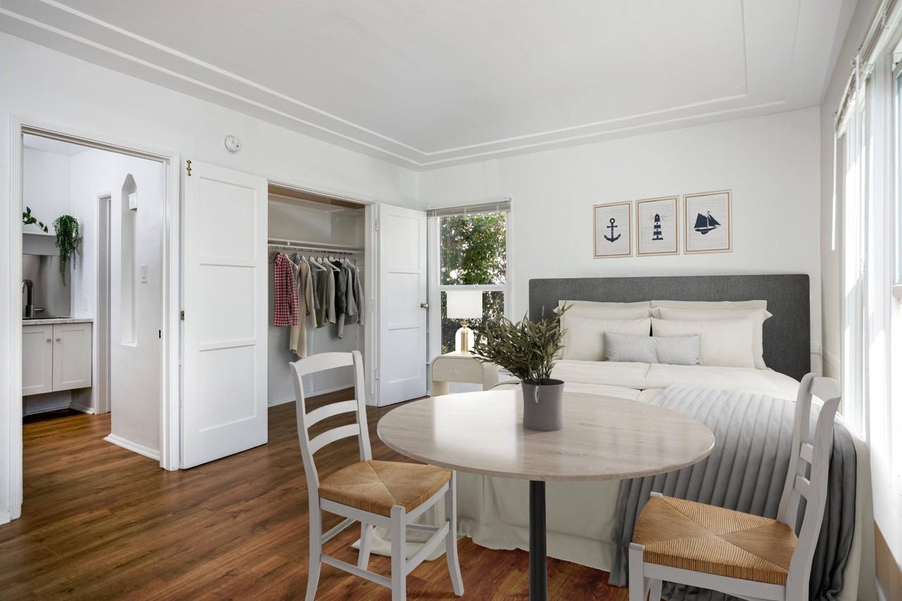 128 Reeves Drive - Photo 4 of 8