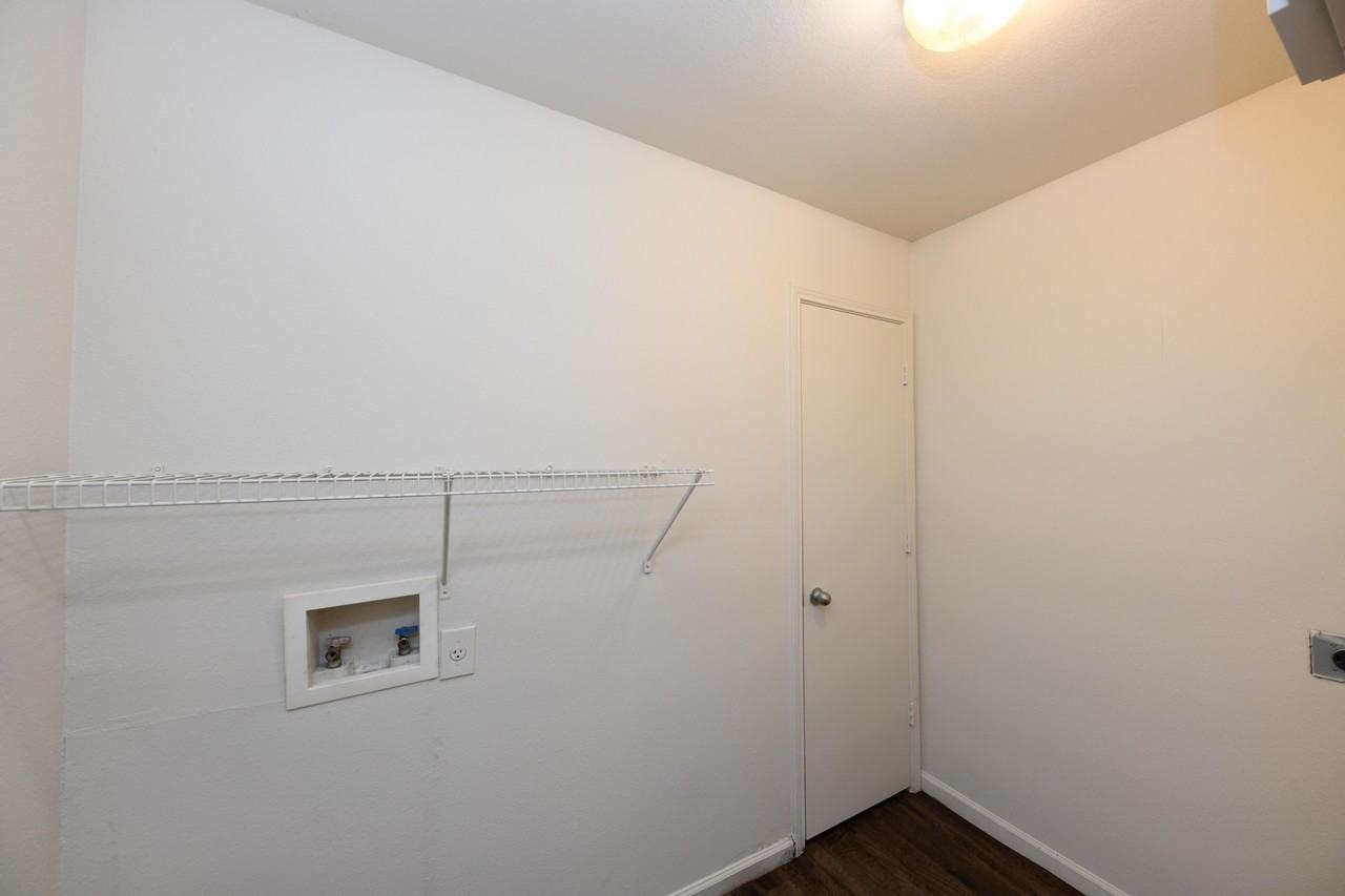 The Elena Apartment Homes - Photo 5 of 22