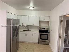 5315 Hollywood Blvd - Photo 3 of 8