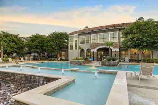 Lantower Luxury Living 4 of 4