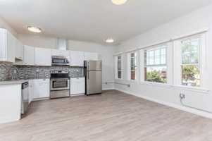 featured image of 412 S Lake St