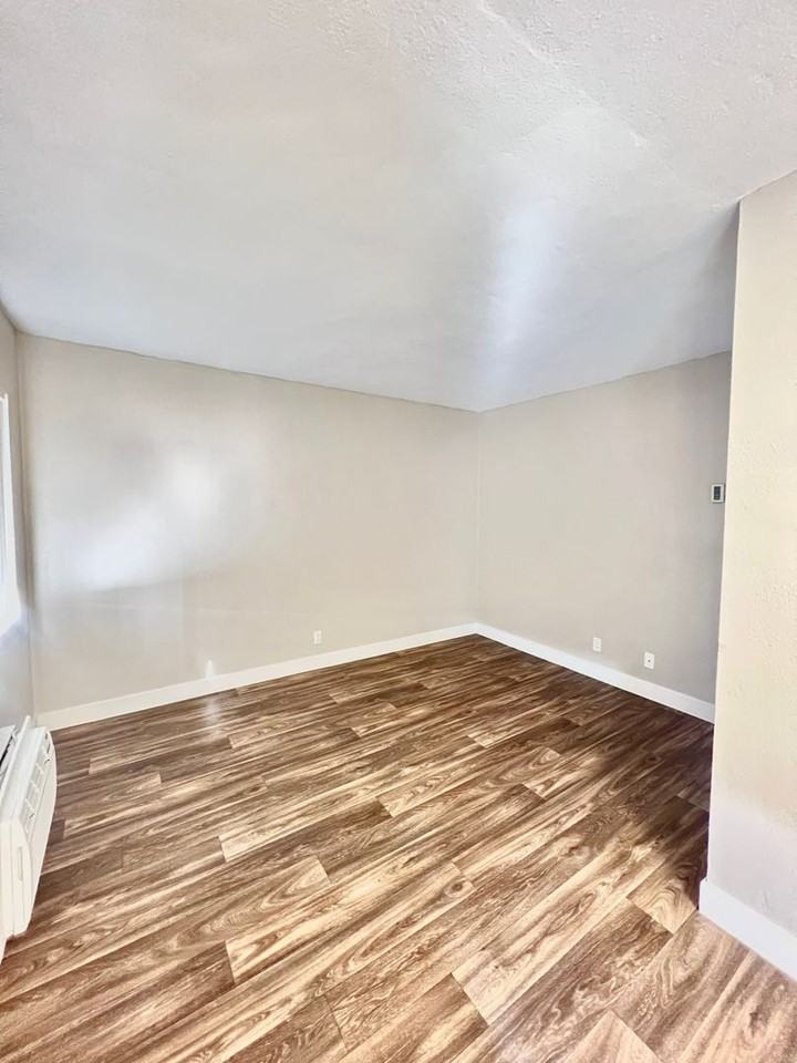 Sage View Apts - Photo 3 of 26