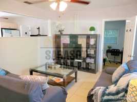 featured image of 1078 40th St