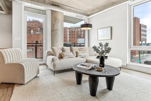 featured image of 2050 W Ogden Ave #2-2