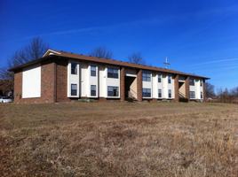 featured image of 915 W College St