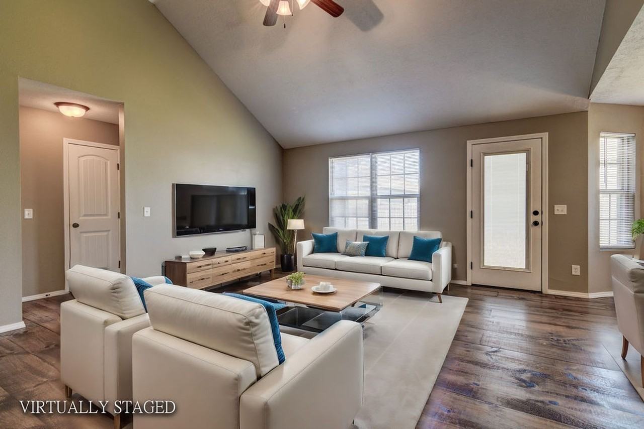 492 W Madrid St - Photo 4 of 29