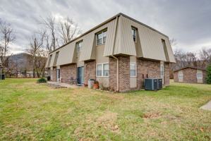 featured image of 800 Broyles Ave