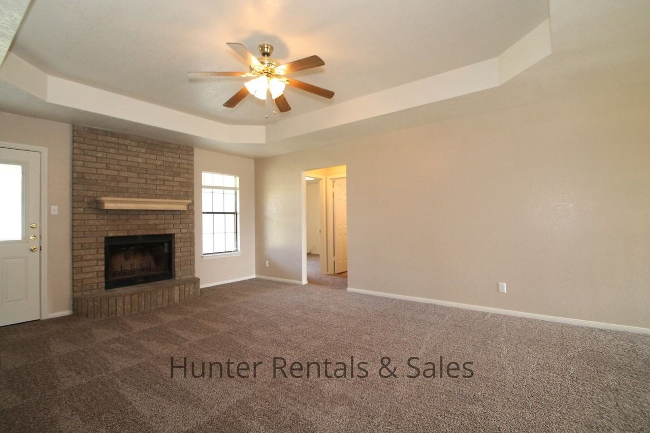 4705 Fawn Dr - Photo 3 of 27