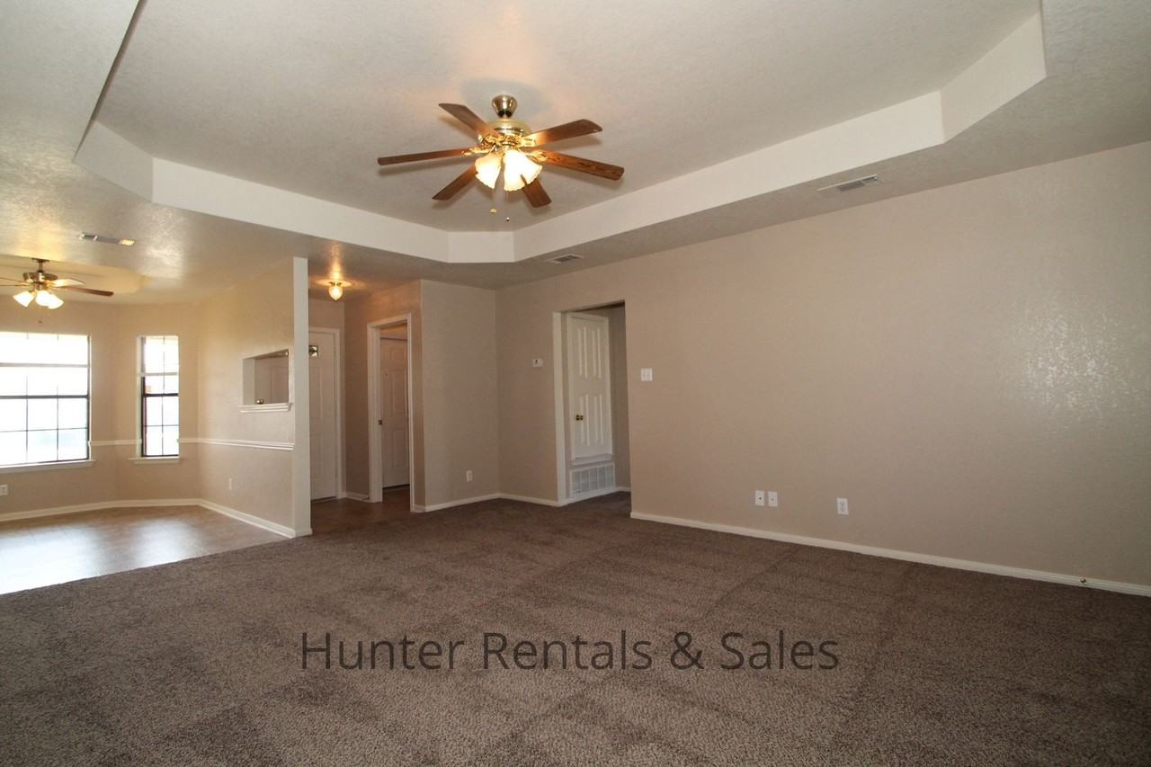 4705 Fawn Dr - Photo 5 of 27