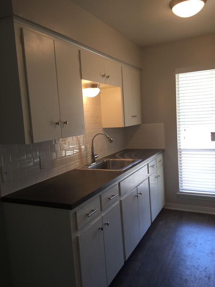 Sunshine Terrace Apts. - Photo 4 of 22