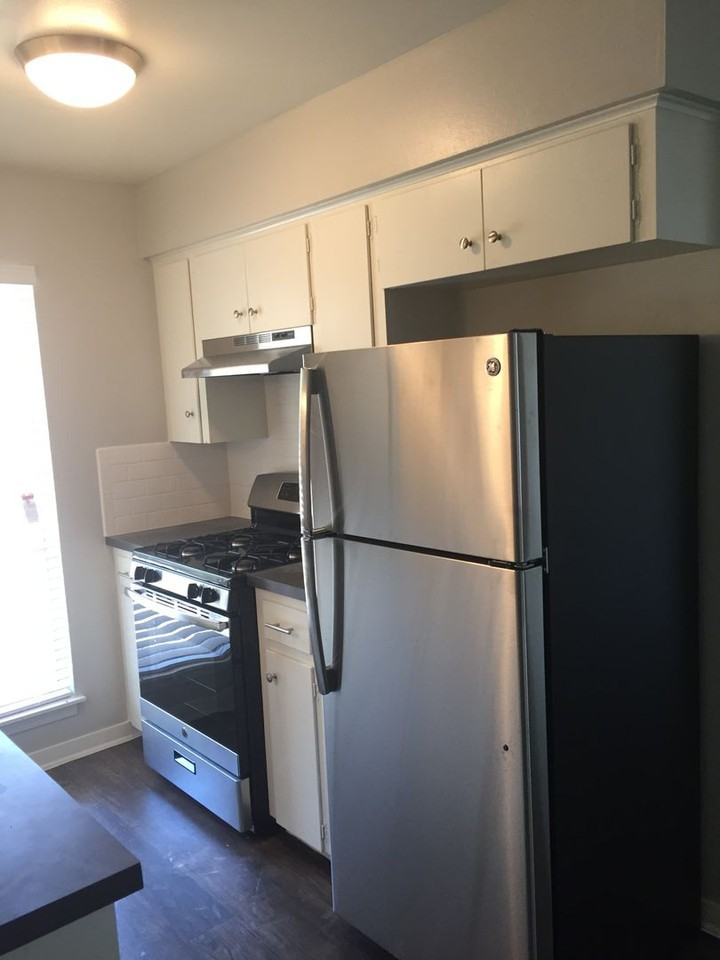 Sunshine Terrace Apts. - Photo 6 of 22
