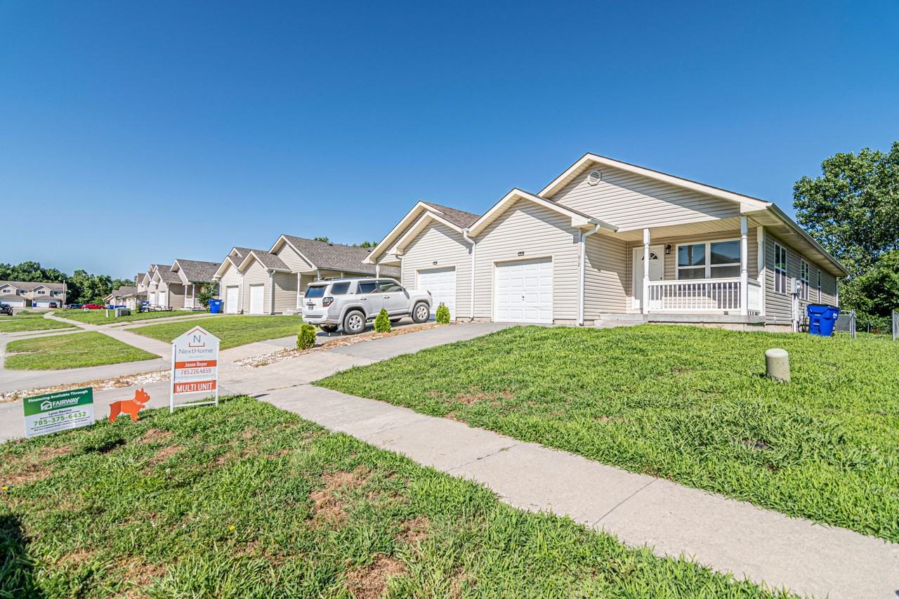 912 Whitetail Ct - Photo 4 of 41