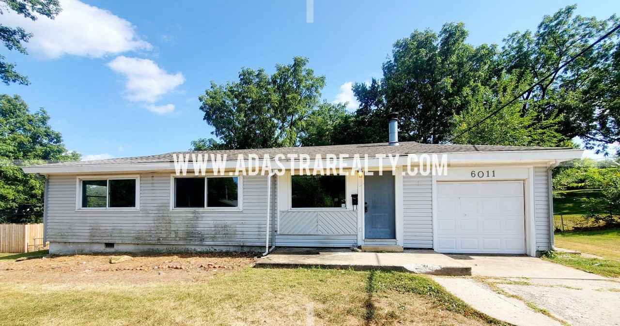 6011 N Forest Ave - Photo 2 of 16