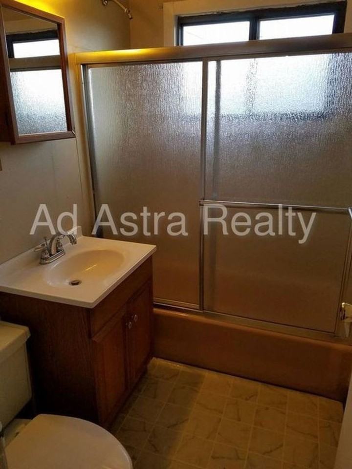 10705 Bristol Ter - Photo 6 of 18