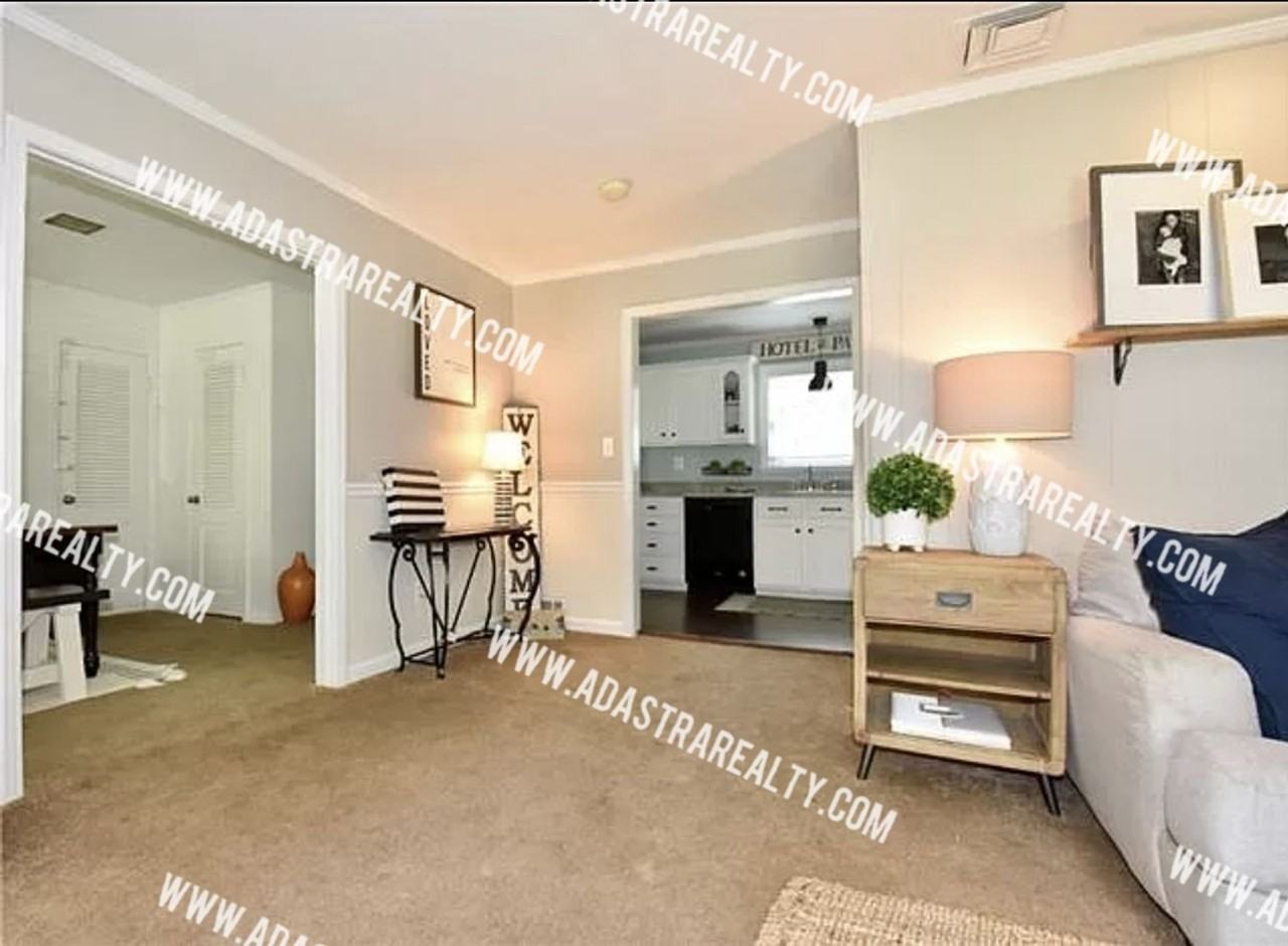 2227 W 78th St - Photo 5 of 33