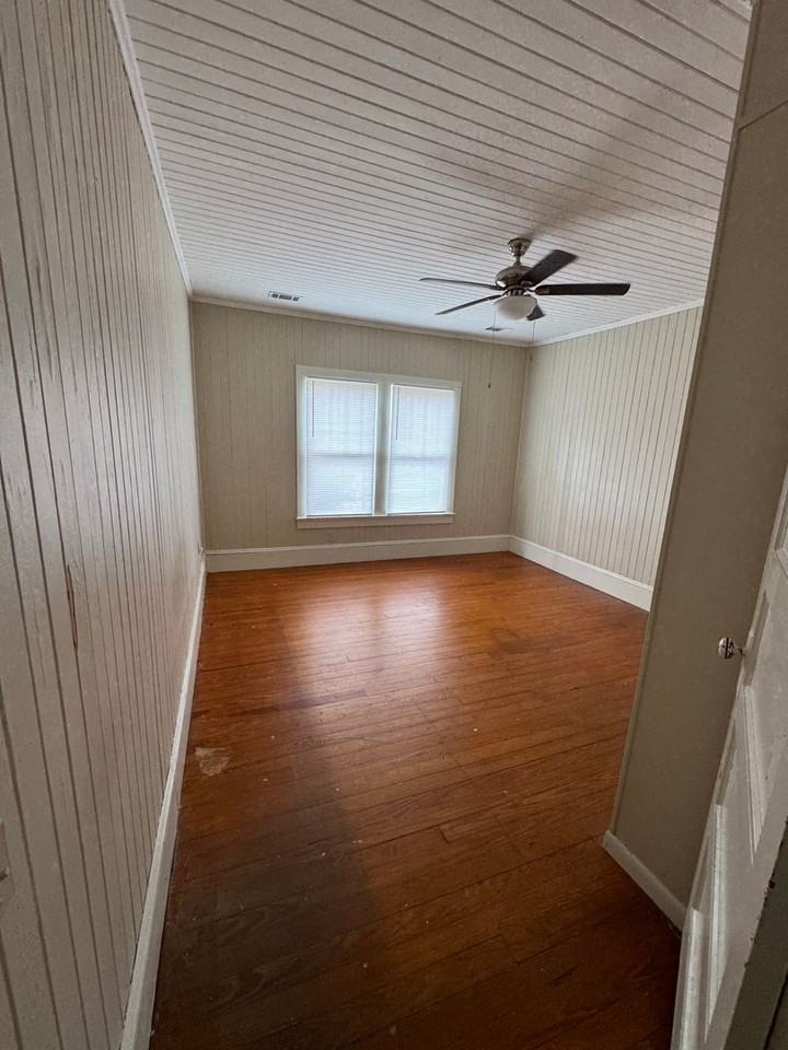 6110 Burkhalter Rd - Photo 5 of 11