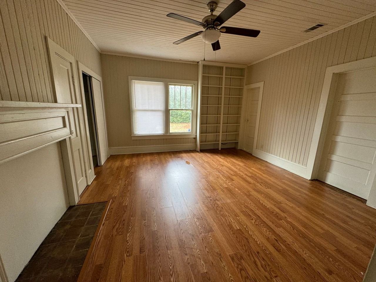 6110 Burkhalter Rd - Photo 6 of 11