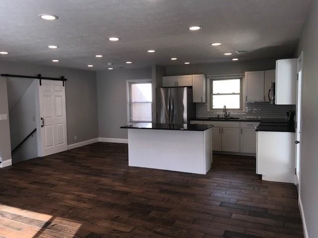 1501 Stratford Rd - Photo 2 of 30