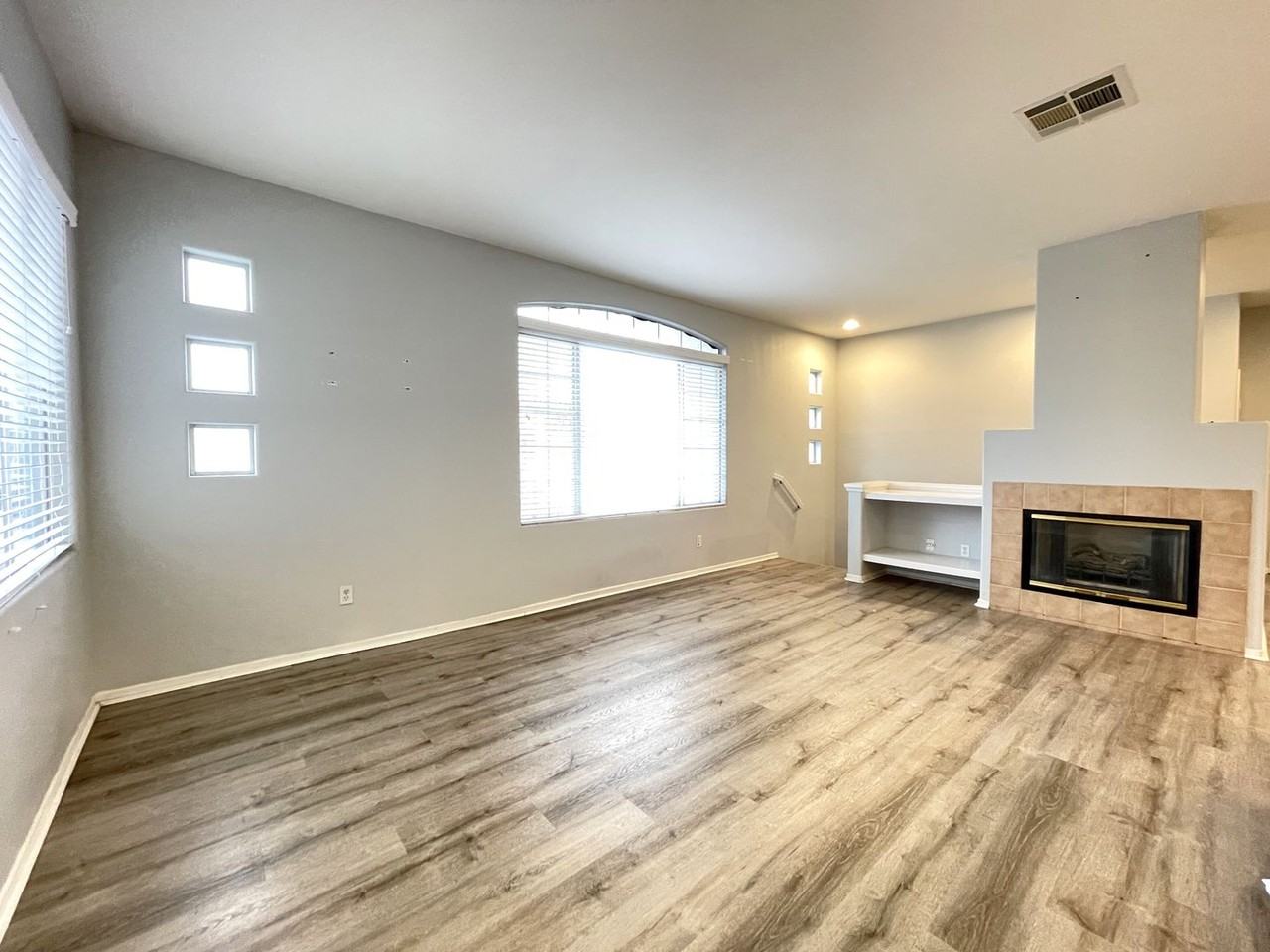 10964 Ivy Hill Dr #3 - Photo 3 of 20