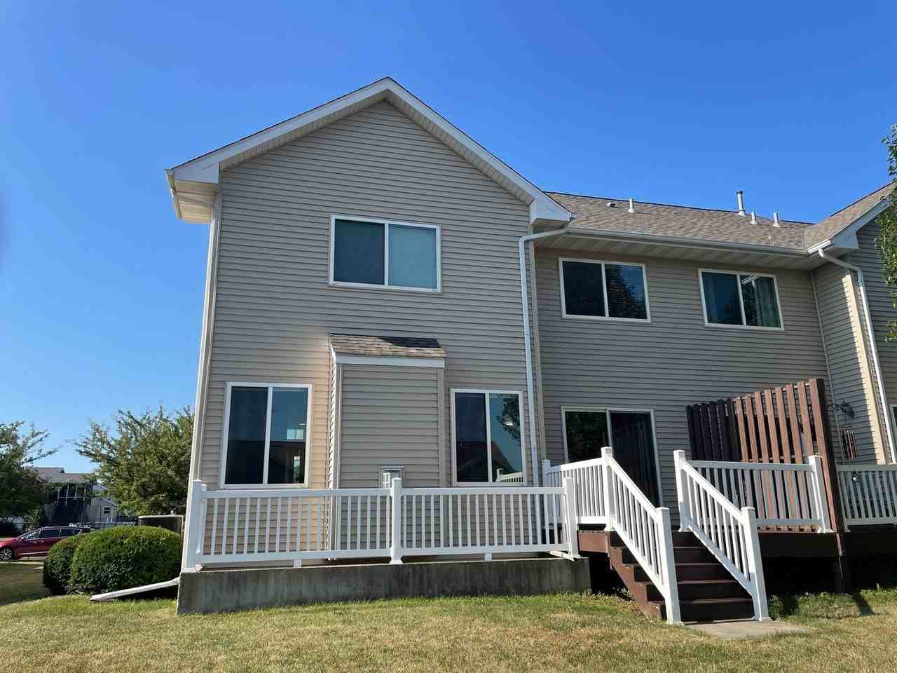 1010 Maple Street - Photo 3 of 37