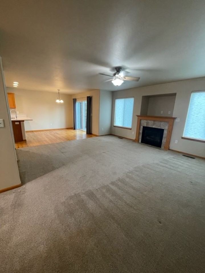 1010 Maple Street - Photo 6 of 37