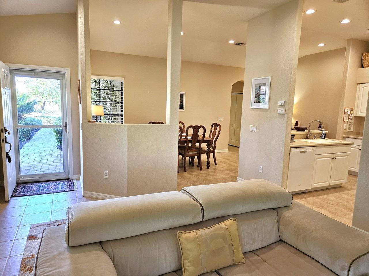 4528 Cancello Grande Ave - Photo 7 of 43