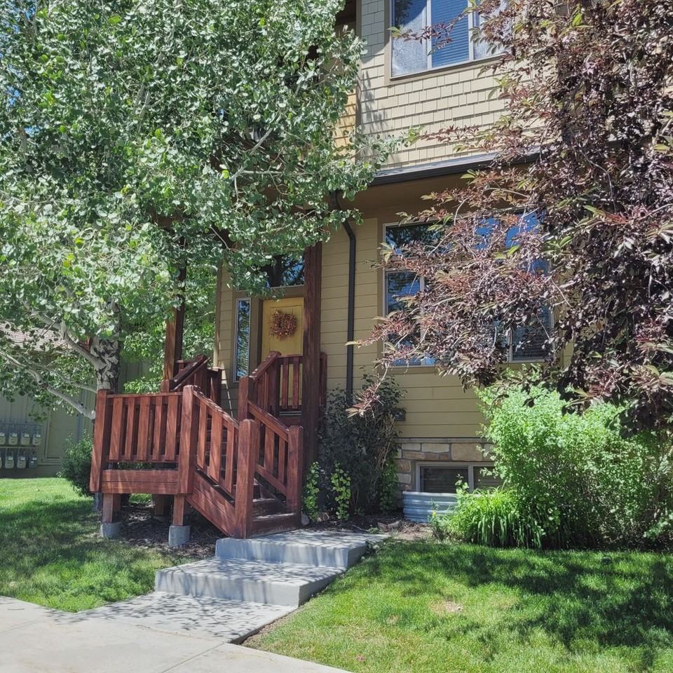 5447 Bobsled Blvd - Photo 4 of 32