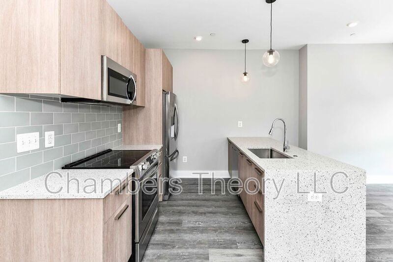 1104 S Highland St #2 - Photo 3 of 20