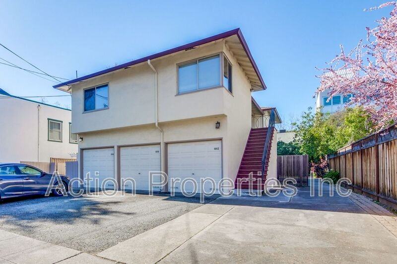 1862 Ash St - Photo 2 of 28