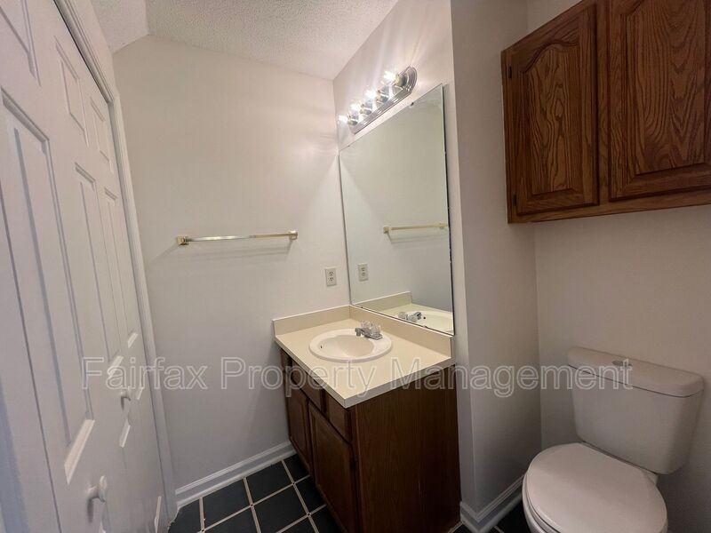 112 Greenmont Ln - Photo 6 of 21